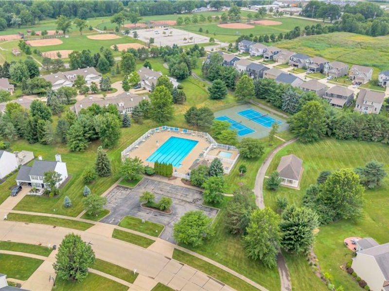 574 Hyannis Port Circle, Avon Lake, OH 44012 Photo 39