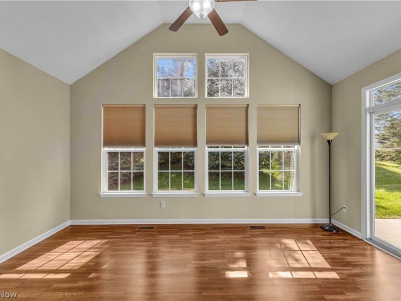 574 Hyannis Port Circle, Avon Lake, OH 44012 Photo 5