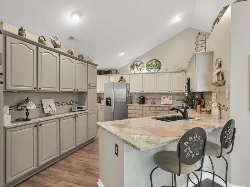 100 Stonegate Drive, Pataskala, OH 43062 Photo 17