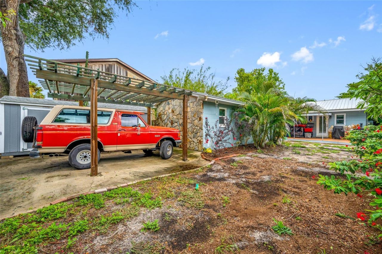 3935 11th Avenue N, Saint Petersburg, FL 33713 Photo