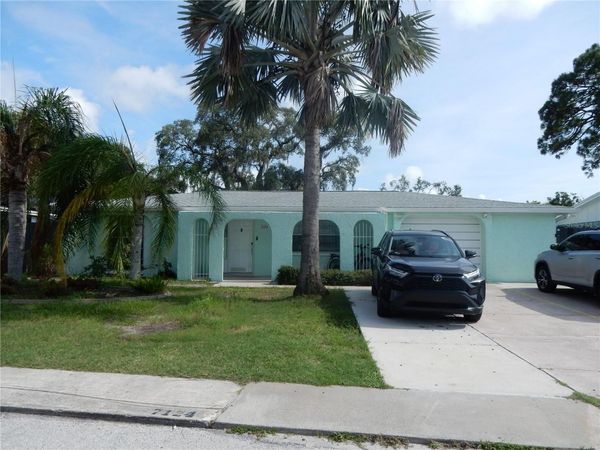 7124 ASHWOOD DRIVE , PORT RICHEY, FL 34668