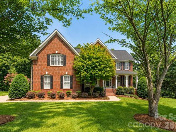 1910 Sycamore Berry Court, Mint Hill, NC 28227