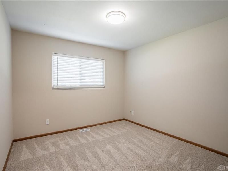 185 Katy Lane, Englewood, OH 45322 Photo 11