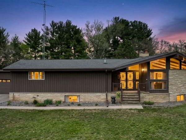 N2605 State Hwy 25, Menominee, WI 54729