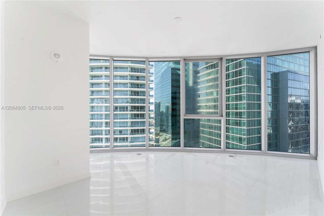 300 Biscayne Blvd Way , Unit 3507, Miami, FL 33131 Photo