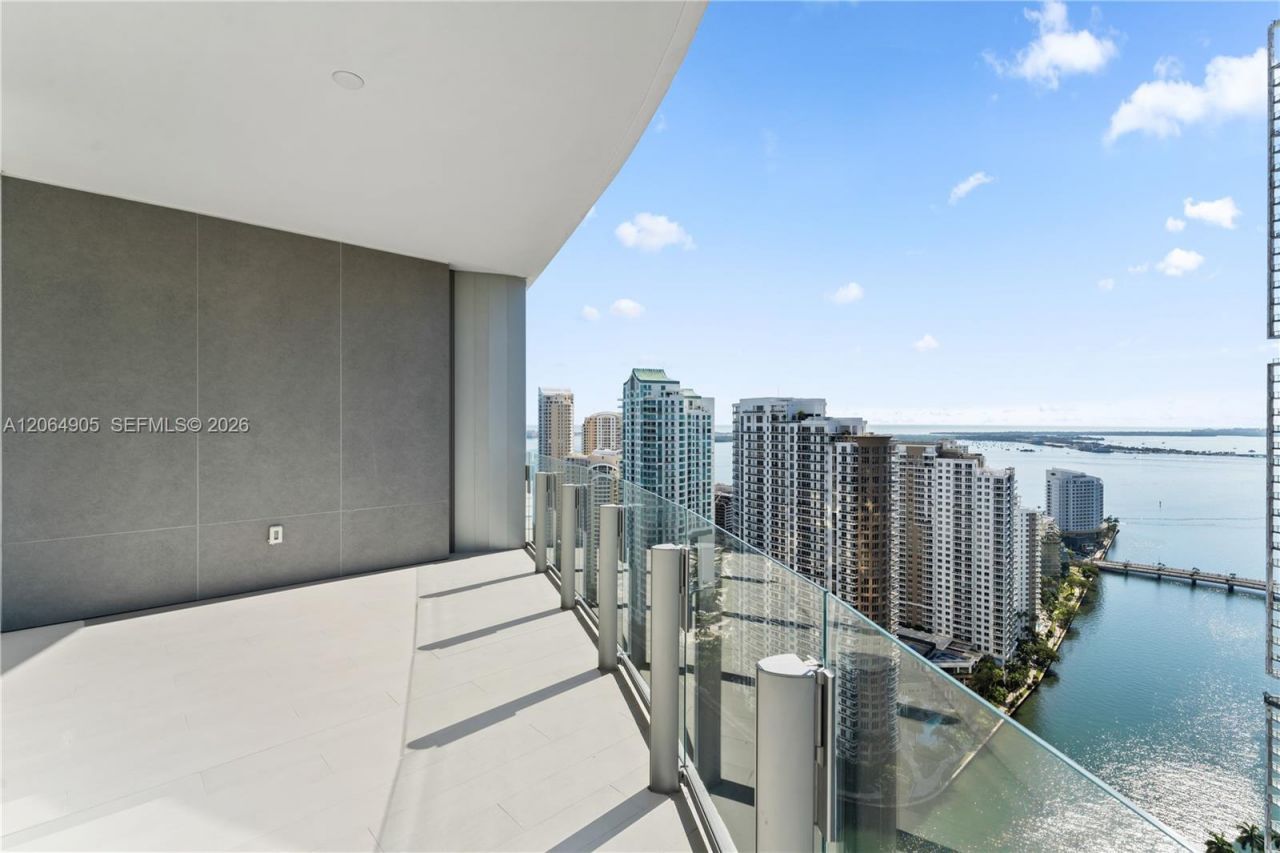 300 Biscayne Blvd Way , Unit 3507, Miami, FL 33131 Photo