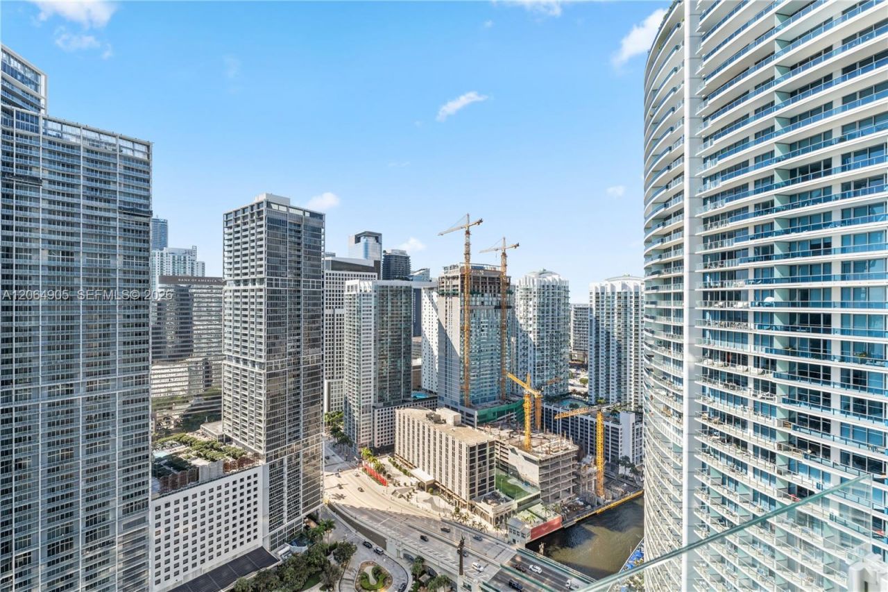 300 Biscayne Blvd Way , Unit 3507, Miami, FL 33131 Photo