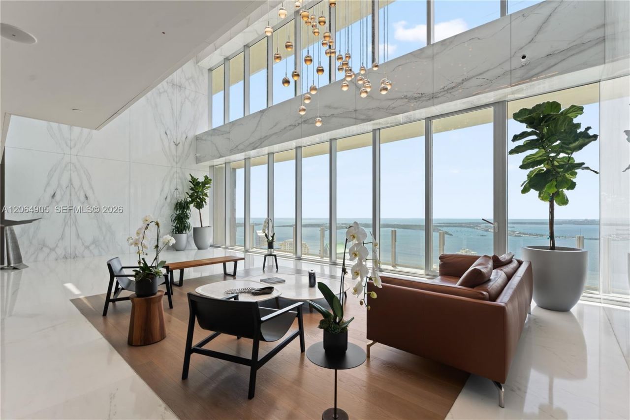 300 Biscayne Blvd Way , Unit 3507, Miami, FL 33131 Photo
