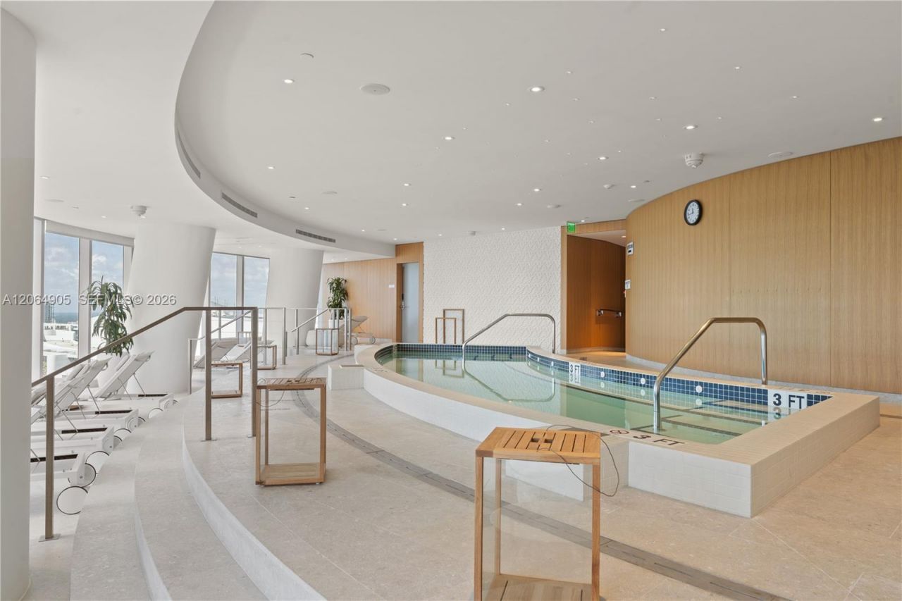 300 Biscayne Blvd Way , Unit 3507, Miami, FL 33131 Photo