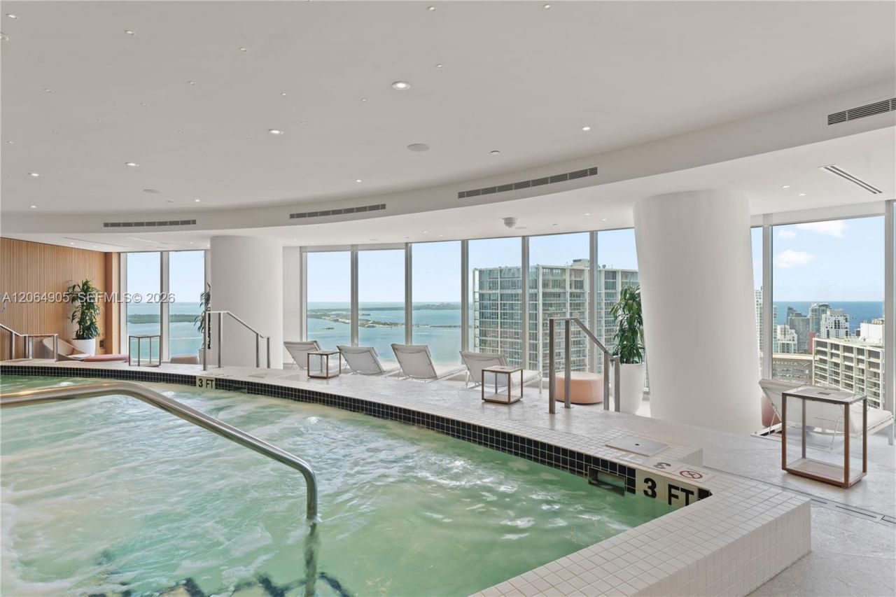 300 Biscayne Blvd Way , Unit 3507, Miami, FL 33131 Photo