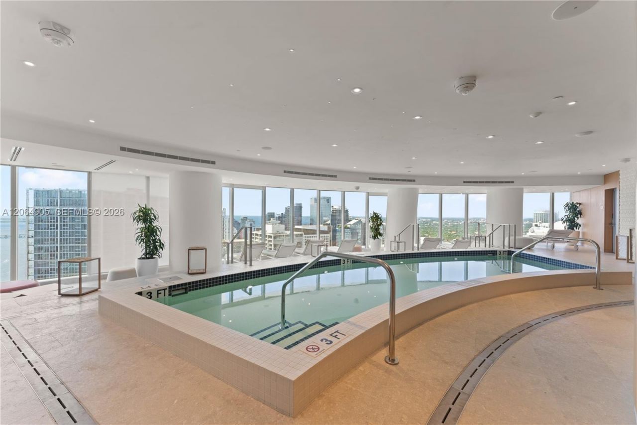 300 Biscayne Blvd Way , Unit 3507, Miami, FL 33131 Photo