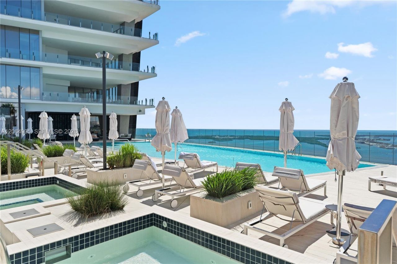 300 Biscayne Blvd Way , Unit 3507, Miami, FL 33131 Photo