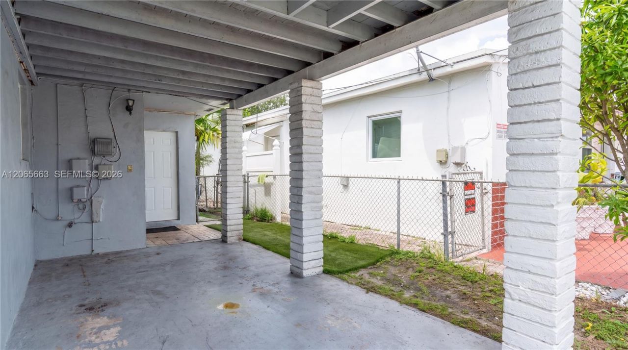 350 NW 58th Ave, Miami, FL 33126 Photo