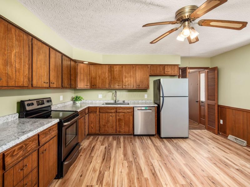 1748 Alpine Drive, Columbus, OH 43229 Photo 13