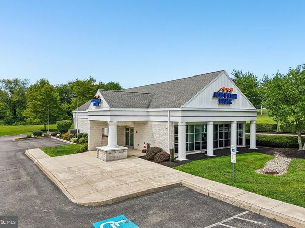 440 W LINFIELD TRAPPE ROAD , ROYERSFORD, PA 19468