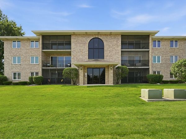 4910 134th Court , Unit 101, Crestwood, IL 60418