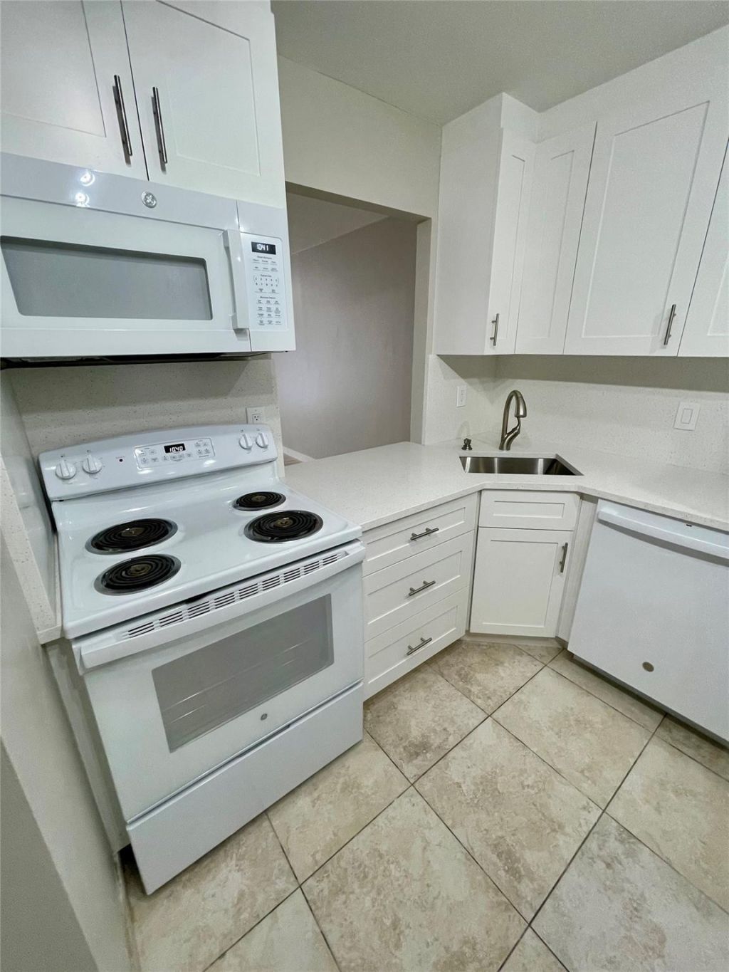 801 Three Islands Boulevard, Unit 214, Hallandale Beach, FL 33009 Photo