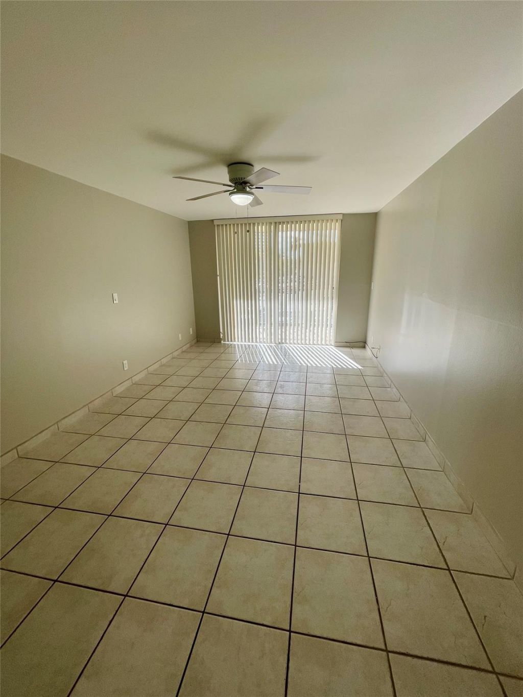 801 Three Islands Boulevard, Unit 214, Hallandale Beach, FL 33009 Photo