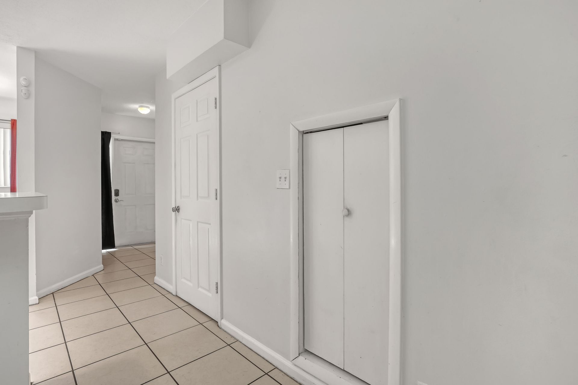 1970 Lakeview Drive W, Royal Palm Beach, FL 33411 Photo