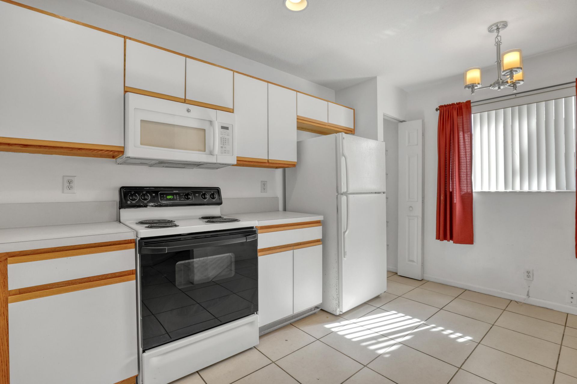 1970 Lakeview Drive W, Royal Palm Beach, FL 33411 Photo