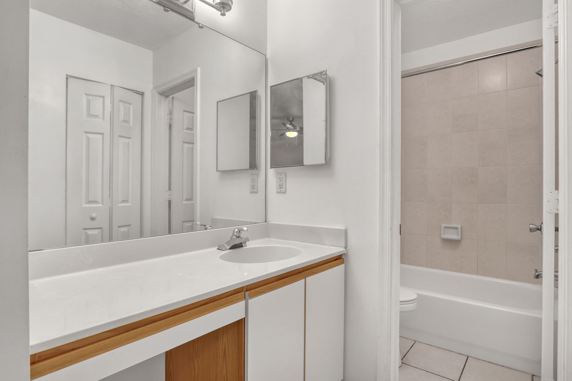 1970 Lakeview Drive W, Royal Palm Beach, FL 33411 Photo