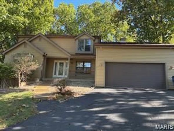 1599 Paradise Valley Drive , High Ridge, MO 63049