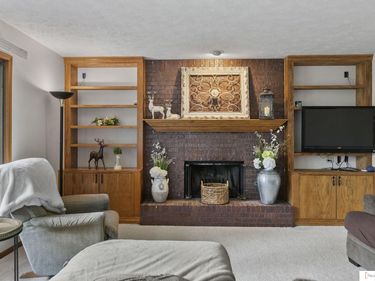 6735 Rockwood Lane, Lincoln, NE 68516