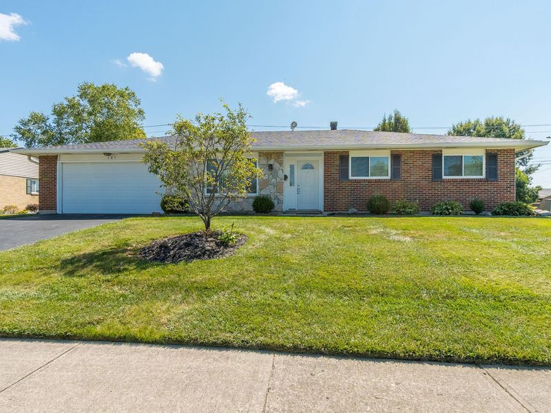 185 Katy Lane, Englewood, OH 45322 Photo 2