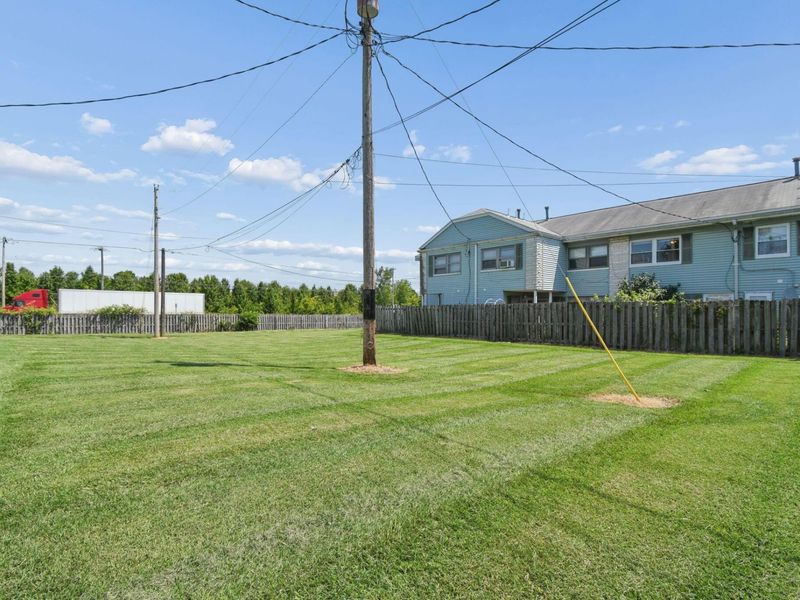 129 Buckeye Circle, Columbus, OH 43217 Photo 8