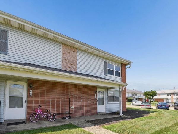 219 Buckeye Circle, Columbus, OH 43217