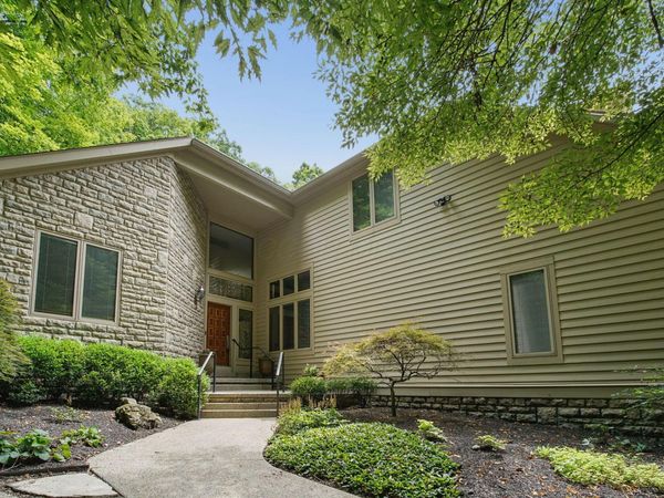 388 Lily Pond Court , Columbus, OH 43230