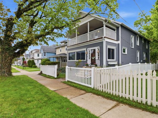 1012 Pearl Street, St. Joseph, MI 49085