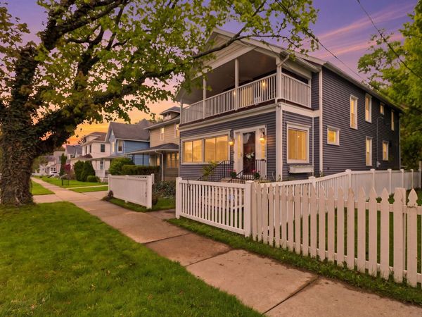 1012 Pearl Street, St. Joseph, MI 49085