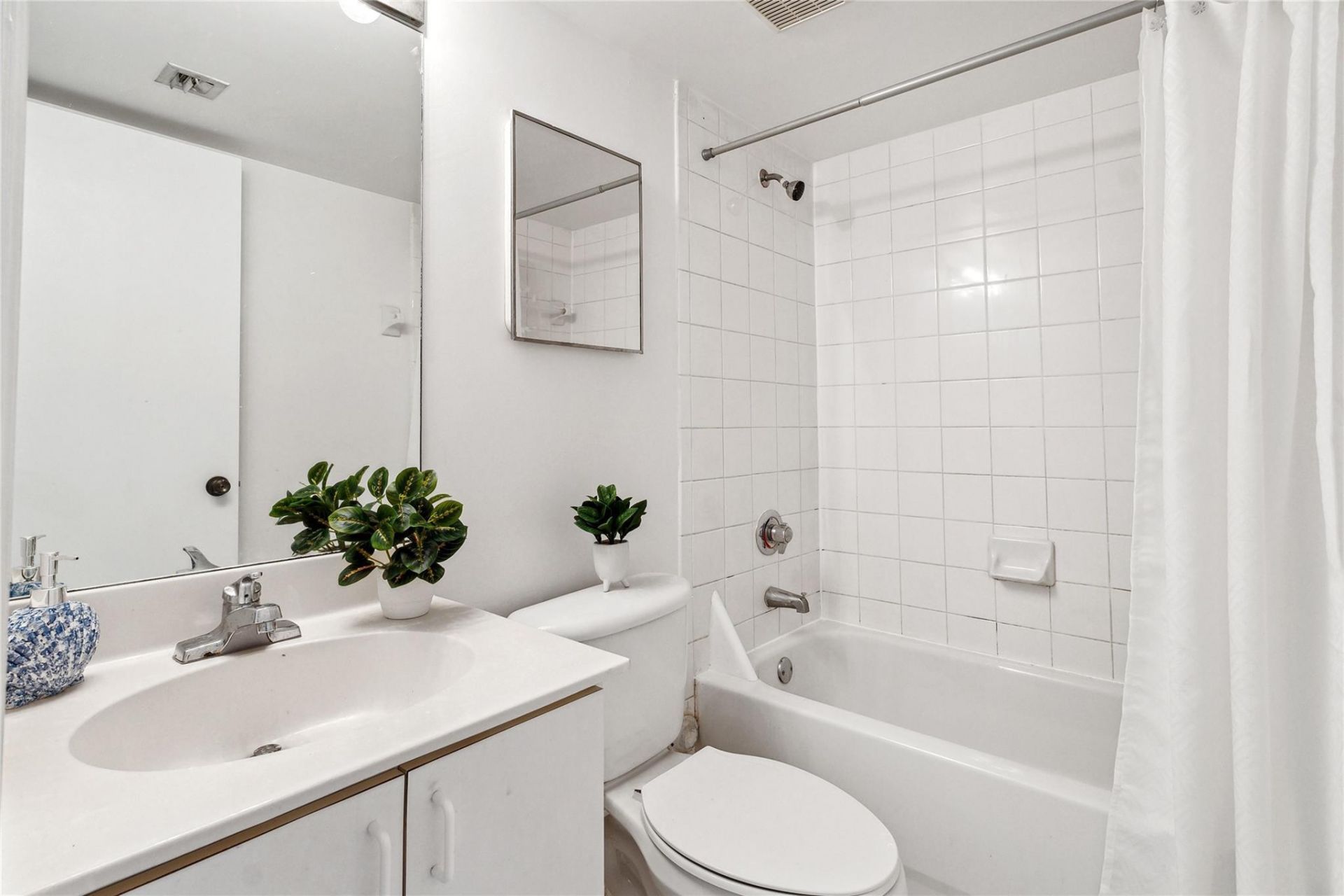 2173 NW 78th Avenue, Pembroke Pines, FL 33024 Photo