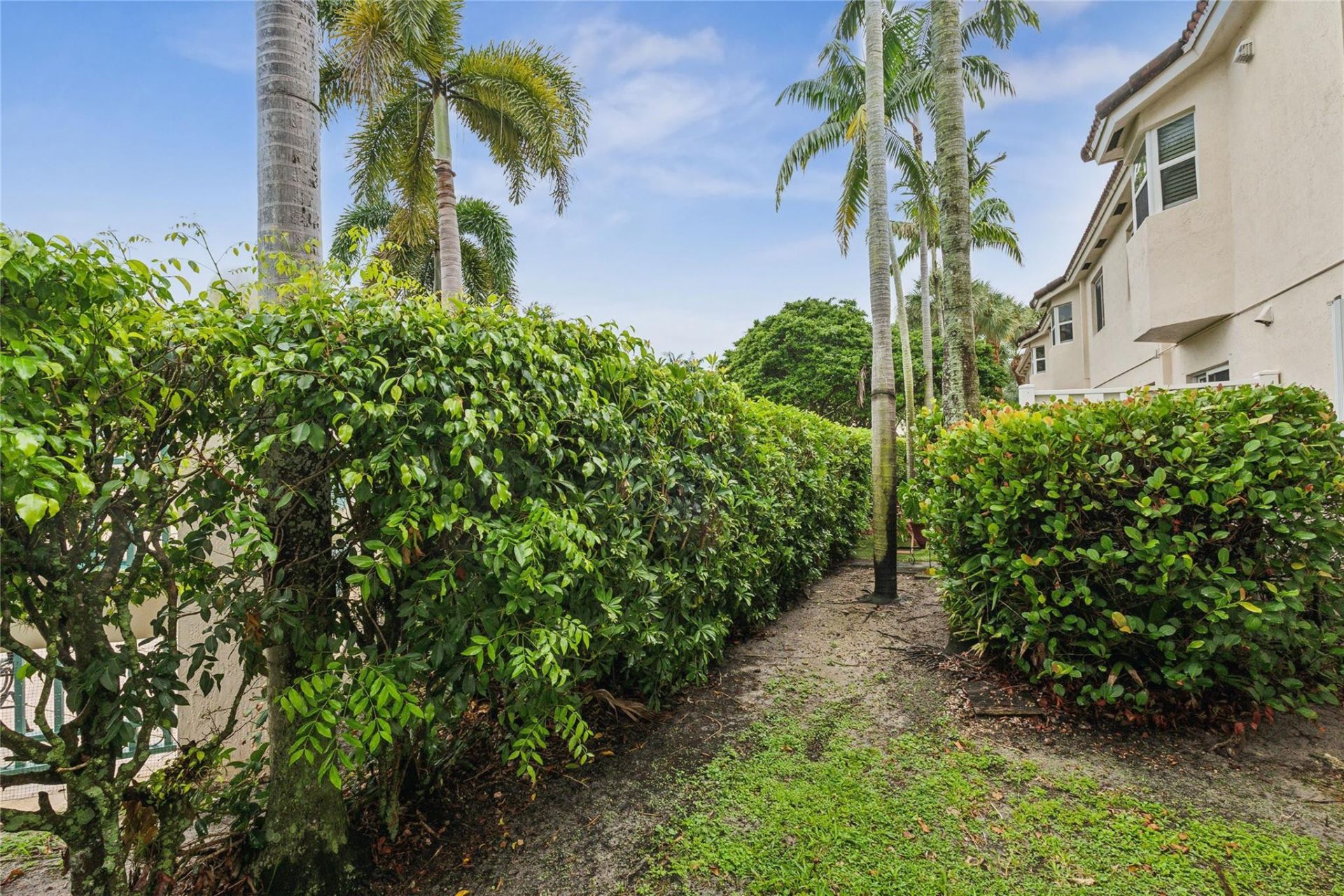 2173 NW 78th Avenue, Pembroke Pines, FL 33024 Photo