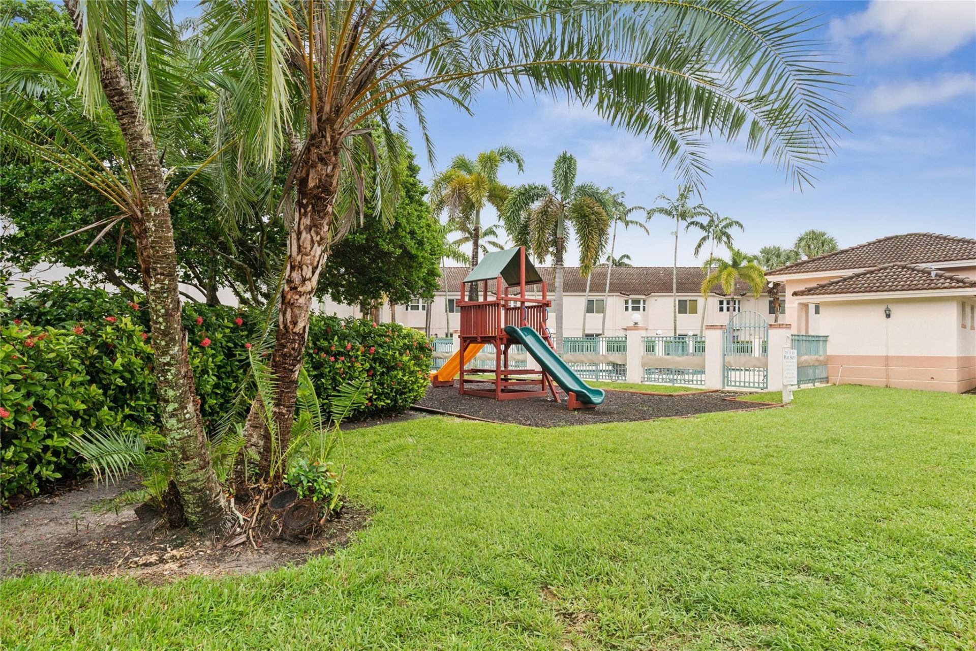 2173 NW 78th Avenue, Pembroke Pines, FL 33024 Photo