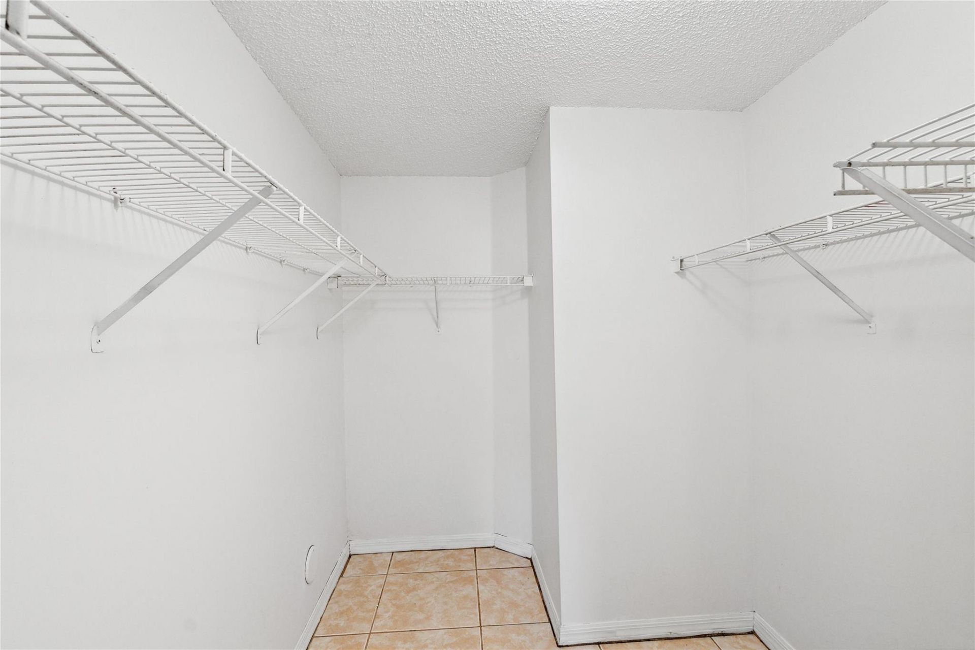 2173 NW 78th Avenue, Pembroke Pines, FL 33024 Photo