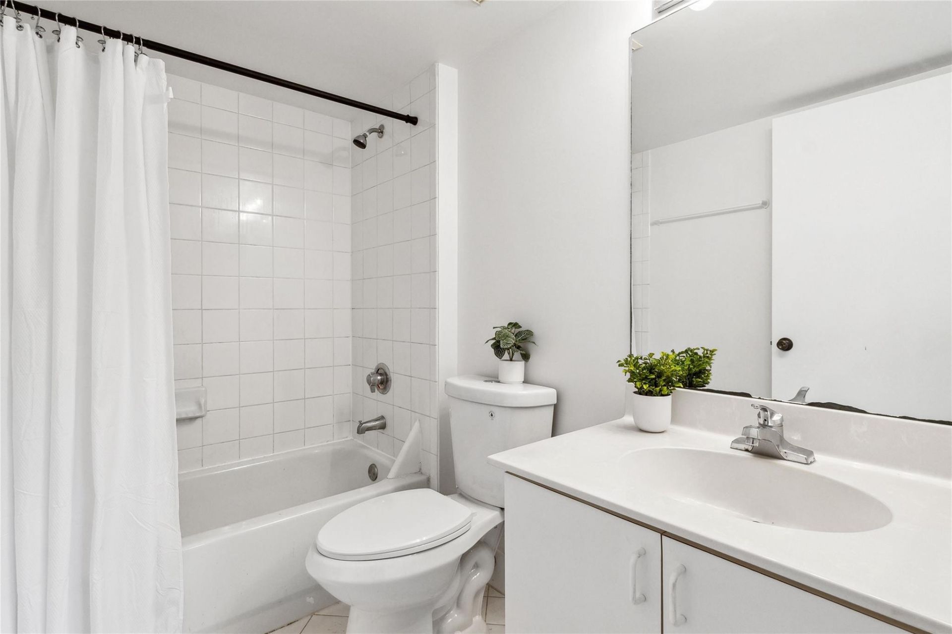 2173 NW 78th Avenue, Pembroke Pines, FL 33024 Photo