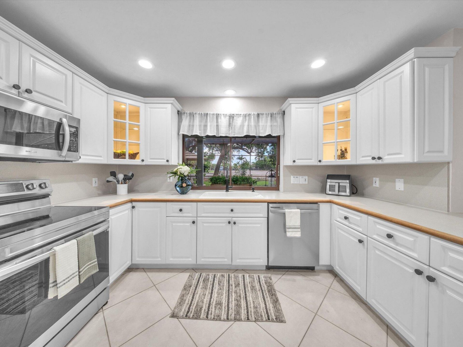 9651 Conch Shell Manor, Plantation, FL 33324 Photo