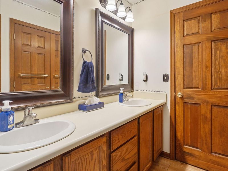4577 E Johnstown Road, Columbus, OH 43230 Photo 22