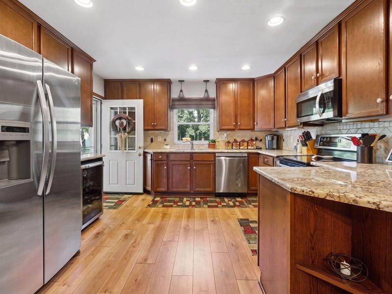 4577 E Johnstown Road, Columbus, OH 43230 Photo 4