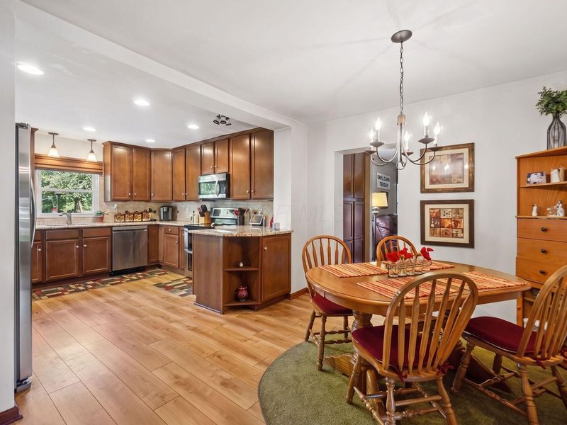 4577 E Johnstown Road, Columbus, OH 43230 Photo 8