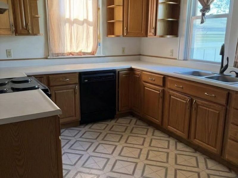 229 E Patterson Avenue, Bellefontaine, OH 43311 Photo 9