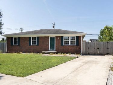 3669 Sundart Drive, Lexington, KY 40517