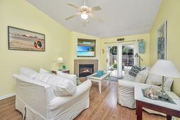 1575 Blaze Lane photo 4