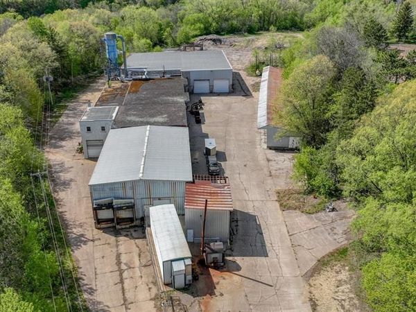 N2601 State Hwy 25 Highway, Menominee, WI 54751