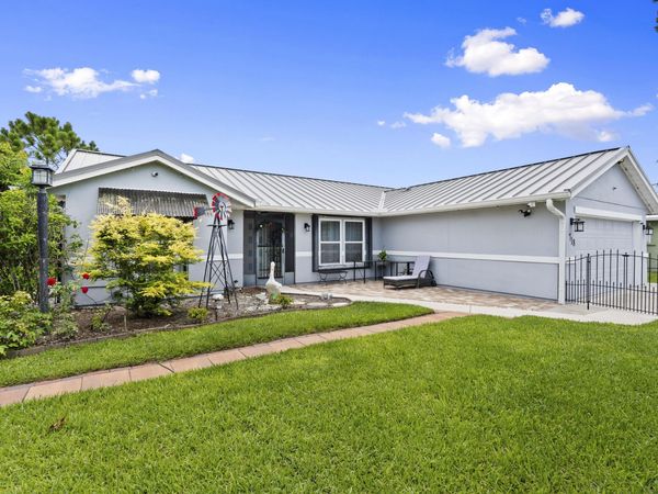 718 SW ABRAHAM Avenue, Port St. Lucie, FL 34953
