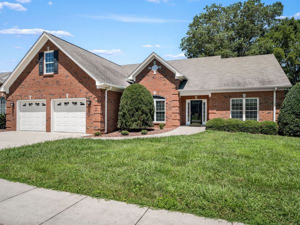 123 MAGNOLIA GLEN CIRCLE , Manchester, TN 37355