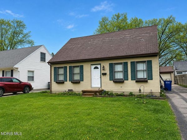 1938 Welker Avenue , Toledo, OH 43613