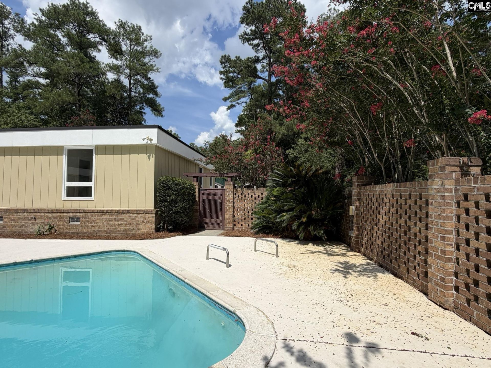 255 Mason Drive  Photo 12